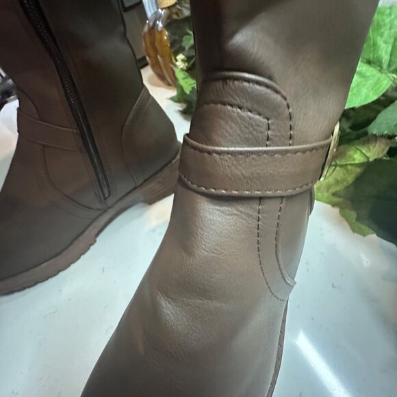 Brown Knee-High Boots With Buckle & Side Zipper - Picture 8 of 12